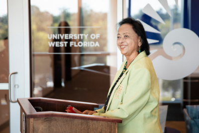 Usha Kundu Home page